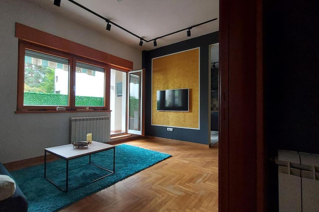 Turquoise Orange, The Art Of Vacation In Belgrade Apartment Екстериор снимка