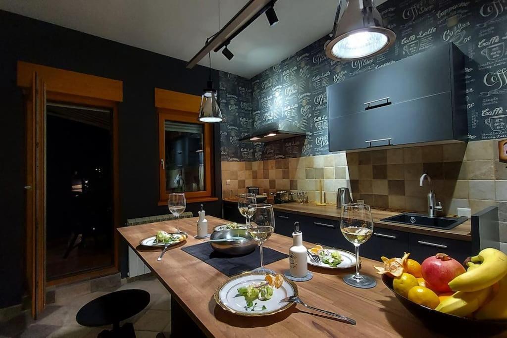 Turquoise Orange, The Art Of Vacation In Belgrade Apartment Екстериор снимка
